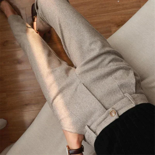 Elias | Tailored Trousers with Belt Loops and Button Closure