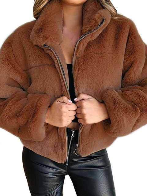 Aurora | Plush Jacket with Stand Collar and Zip Closure