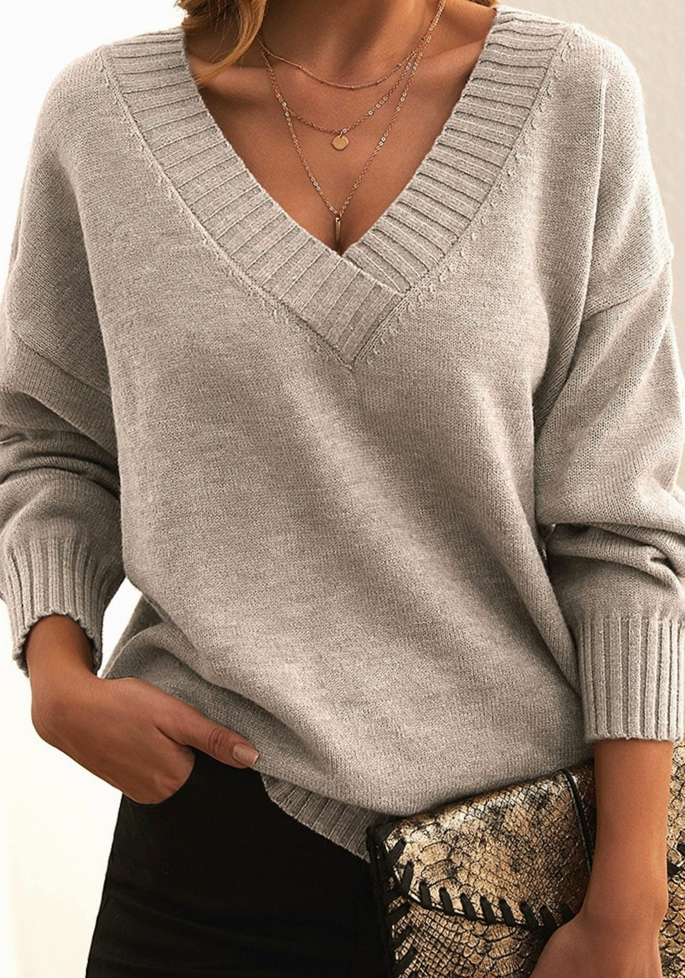 Victoria | Women's Oversize V-neck Knit Pullover with Long Sleeves