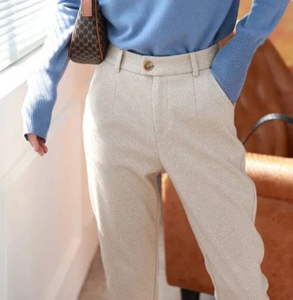 Elias | Tailored Trousers with Belt Loops and Button Closure